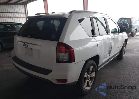 2016 Jeep Compass Sport z USA, uszkodzony, nr VIN 1C4NJCBA6GD641263